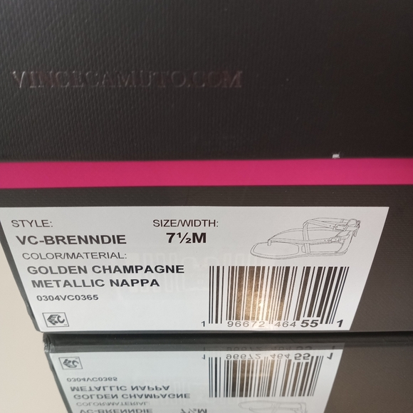 Vince Camuto Golden Champagne Leather Brenndie Buckle Sandal Size 71/2 - Picture 8 of 8